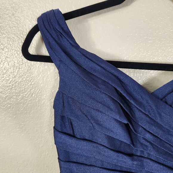 La Femme Navy Trumpet Off Shoulder Sexy Classic Beauty Size 0 28450 - Picture 3 of 16